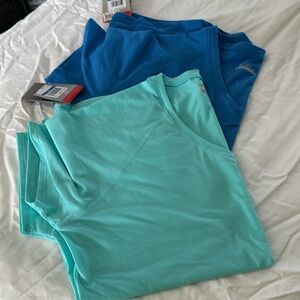 NWT bundle of 2 Under Armor workout shirts